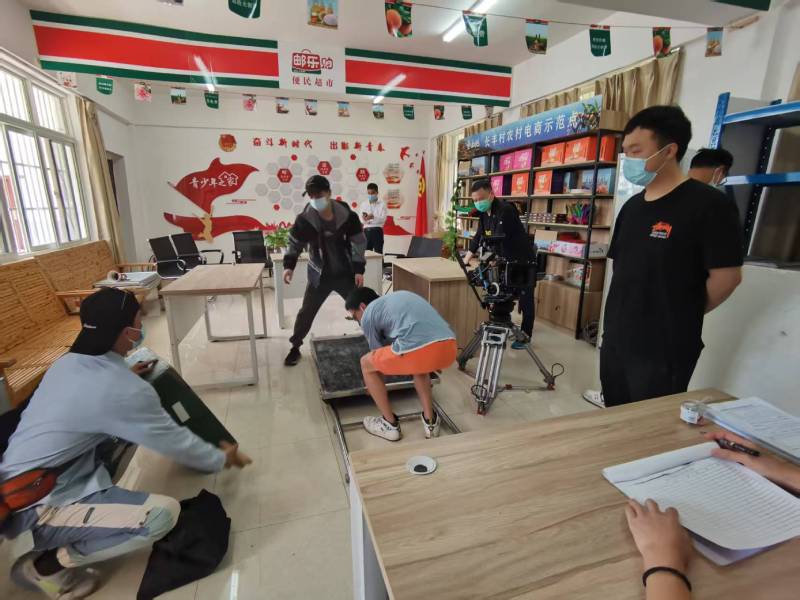 追星女孩心理学分析报告：栾城县广告片拍摄公司揭秘饭圈应援式传播逻辑